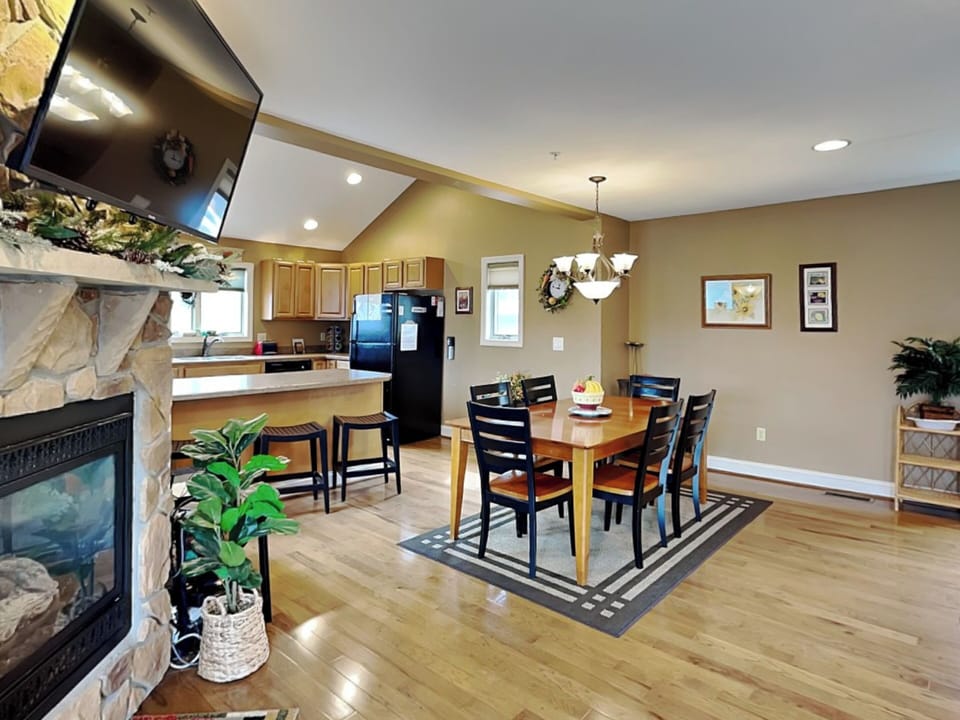 House (3 Bedrooms) | Property amenity