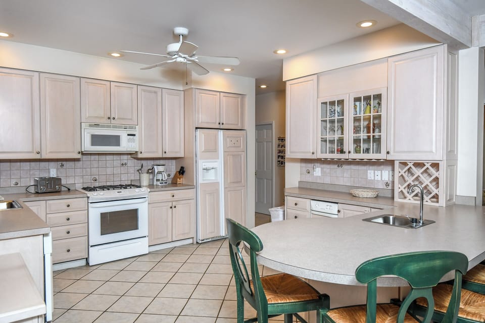 House (4 Bedrooms) | Property amenity