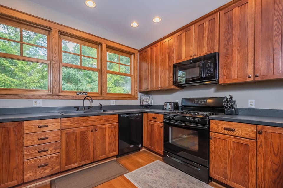 House (4 Bedrooms) | Property amenity