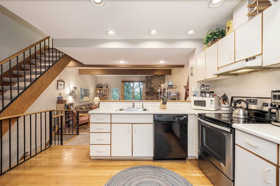 Studio (2 Bedrooms) | Property amenity