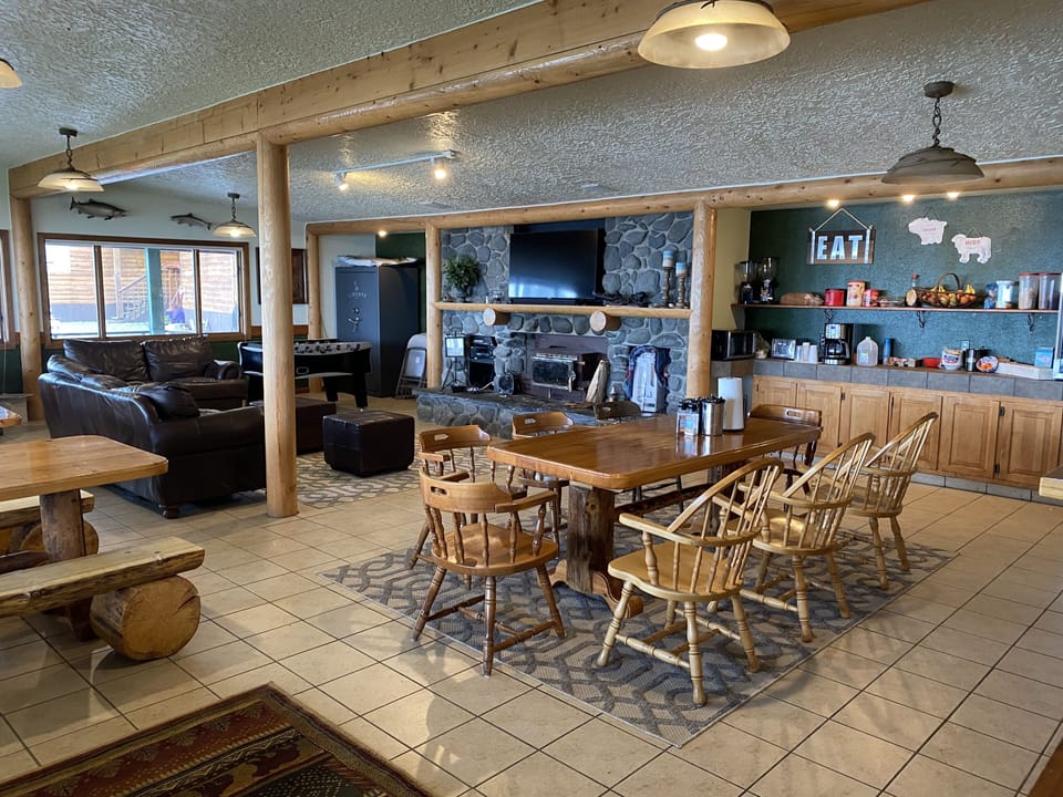 Grand Bungalow, Hot Tub, Ocean View | Living area | 32-inch Smart TV with digital channels, TV, streaming services