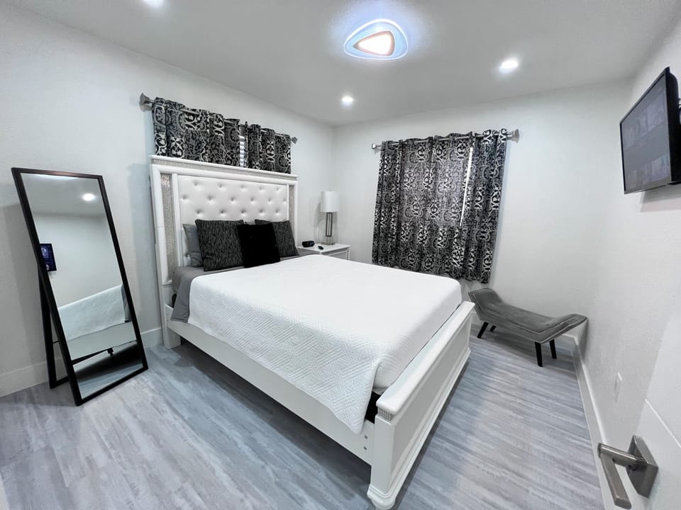 💎💎stylish 2 Bedrooms Apartment By Miami Airport Apartment in Miami