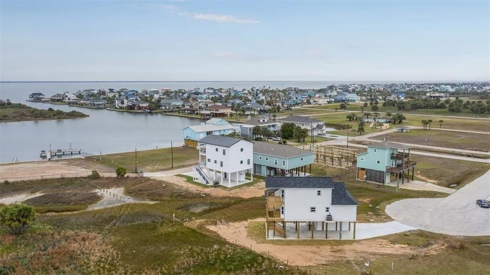 House (3 Bedrooms) | Property amenity