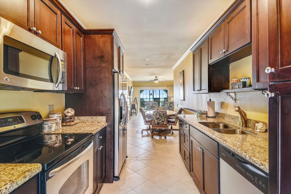 Condo (2 Bedrooms) | Property amenity