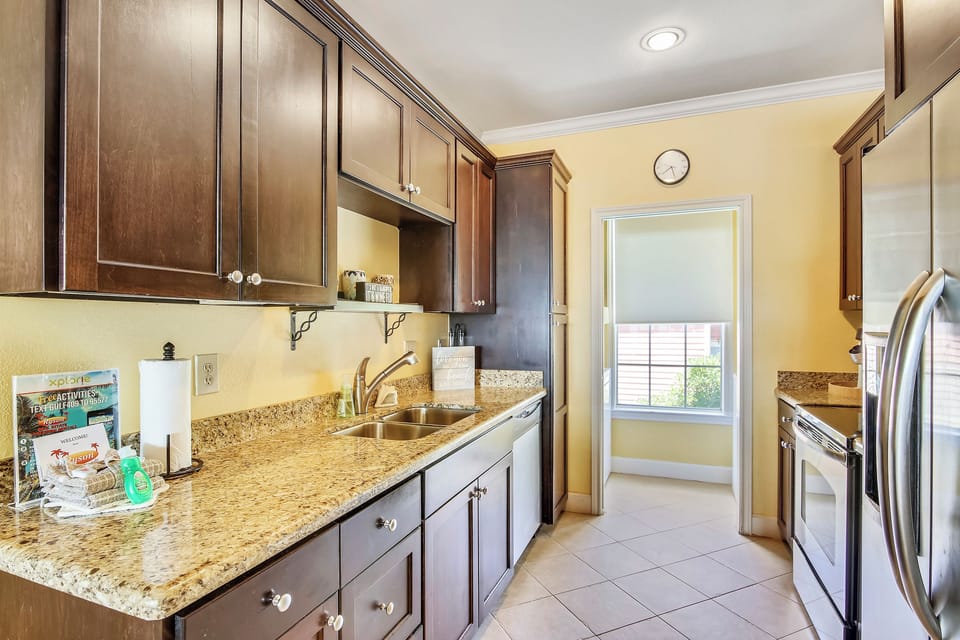 Condo (2 Bedrooms) | Property amenity