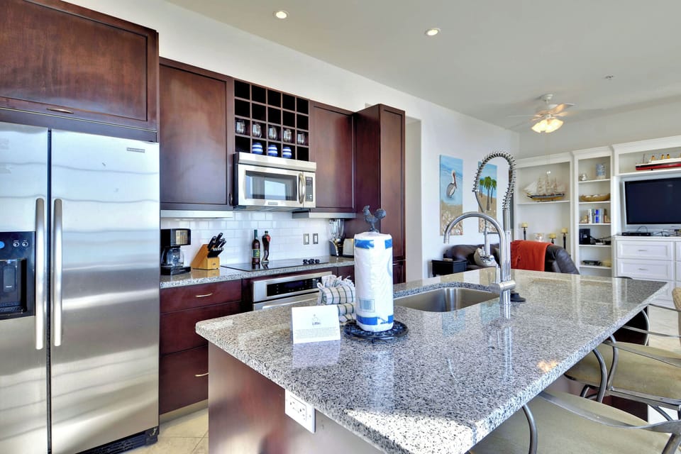 Condo (3 Bedrooms) | Property amenity