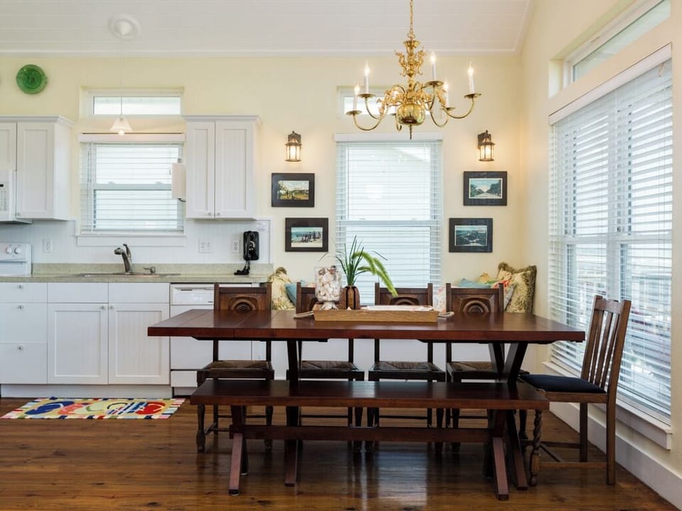 House (3 Bedrooms) | Property amenity