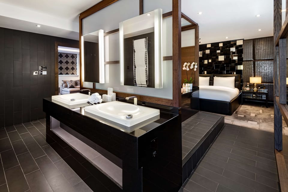Suite, 1 Bedroom, Terrace | Egyptian cotton sheets, premium bedding, in-room safe, desk