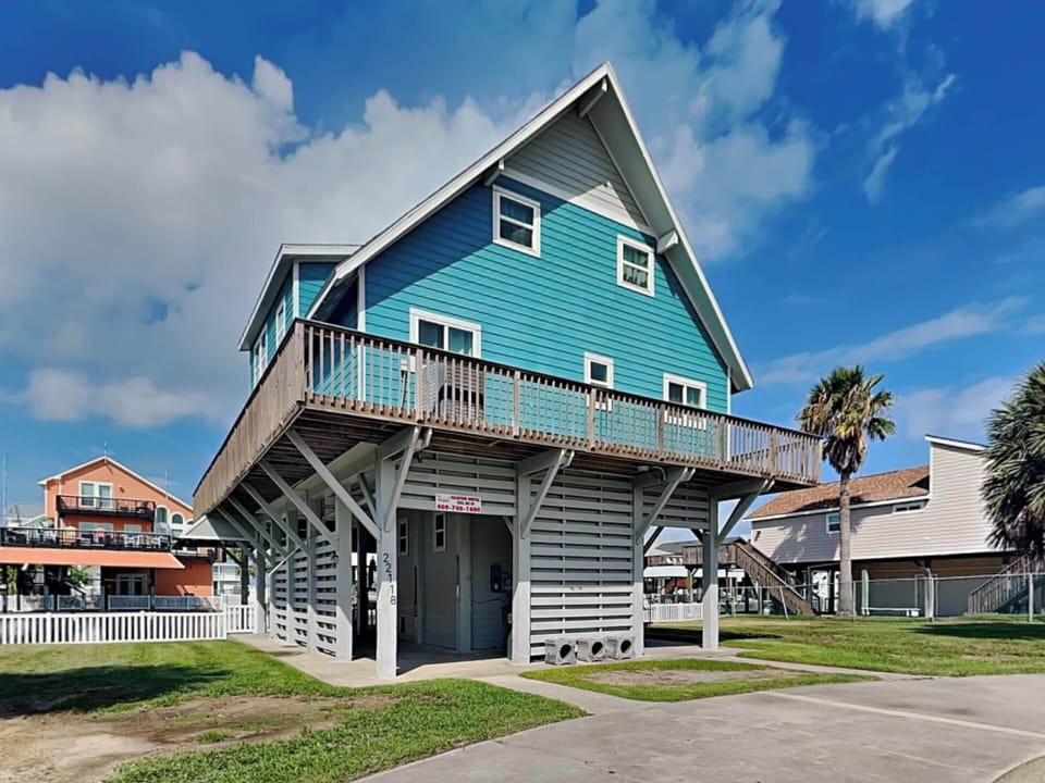 House (5 Bedrooms) | Front of property