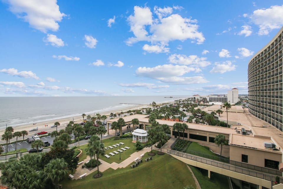 Condo (1 Bedroom) | Property amenity
