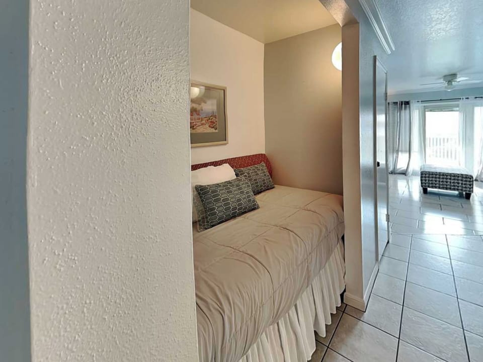 All for Fun by Ryson Vacation Rentals Apartment in Galveston Island