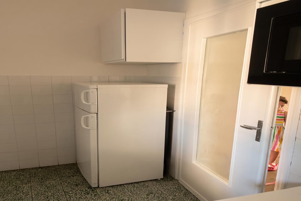 Family Apartment, 3 Bedrooms, 2 Bathrooms (Tre Balconi Sul Mare - Beachfront) | Interior
