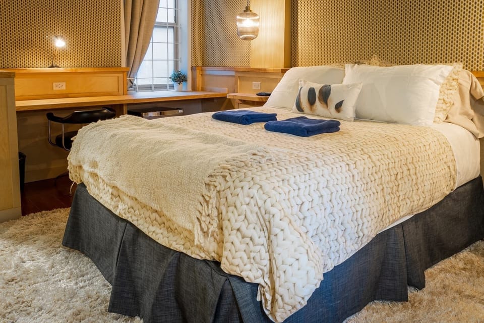 Deluxe Double Room | Free WiFi