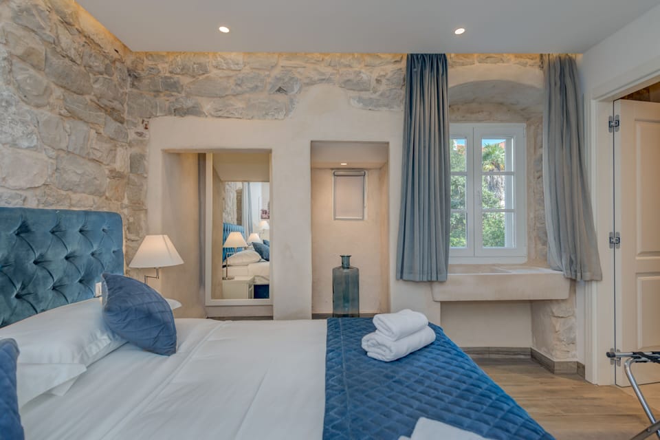 Deluxe Double Room | Frette Italian sheets, premium bedding, memory foam beds, in-room safe