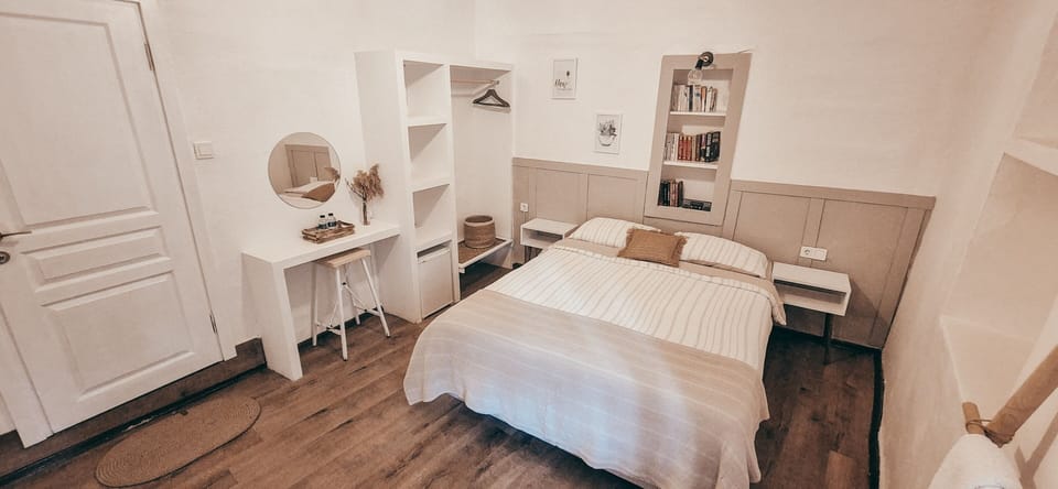 Standard Room | Premium bedding, iron/ironing board, free WiFi, bed sheets