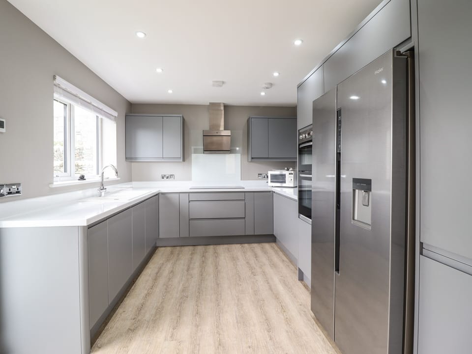 Cottage | Private kitchen | Fridge, microwave, dishwasher, electric kettle