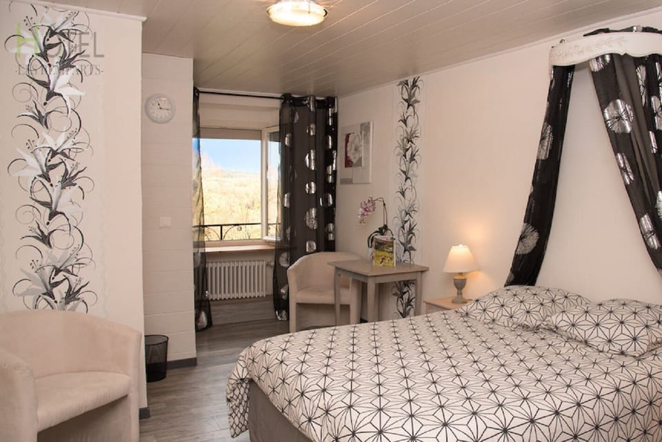 Classic Double Room | Free WiFi, bed sheets
