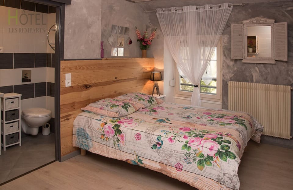 Classic Double Room | Free WiFi, bed sheets