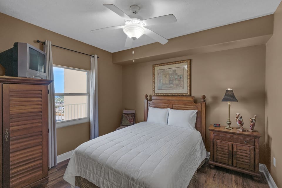 Condo, Multiple Beds, Hot Tub | 2 bedrooms, free WiFi