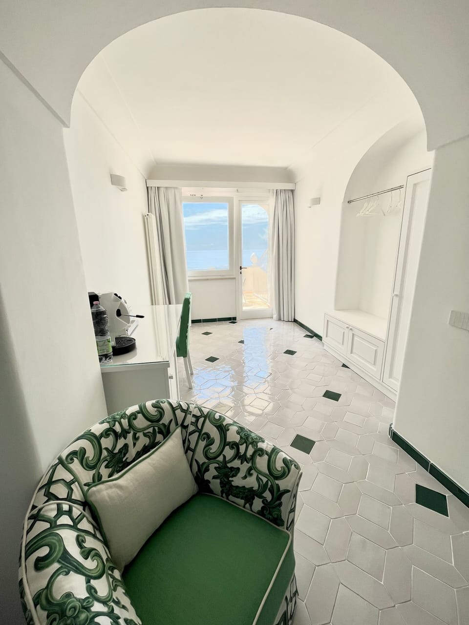 Executive Room, Terrace, Sea View | Living area | 30-inch flat-screen TV with satellite channels, TV