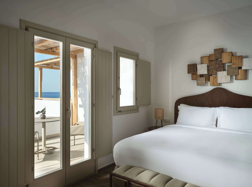 Premium Suite, 1 King Bed, Pool View (Duplex) | Egyptian cotton sheets, premium bedding, down comforters, pillowtop beds