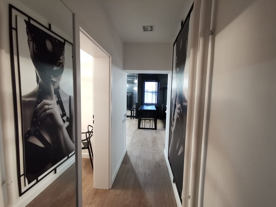 2 bedrooms, laptop workspace, WiFi (free), individually decorated
