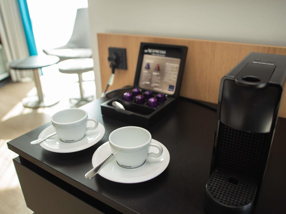 Executive Room, 1 Queen Bed with Sofa bed | Hypo-allergenic bedding, minibar, in-room safe, desk