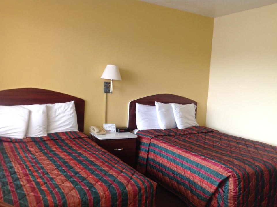 Desk, rollaway beds, free WiFi, bed sheets