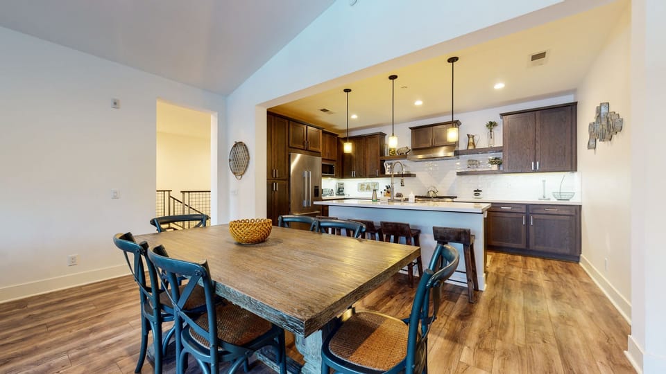 Condo, 3 Bedrooms | Private kitchen | Coffee/tea maker, fridge, oven, toaster