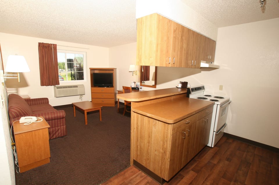 Suite, 1 King Bed, Non Smoking, Kitchen | Desk, iron/ironing board, free cribs/infant beds, rollaway beds