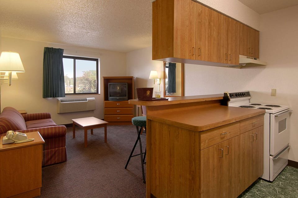 Suite, 1 King Bed, Non Smoking, Kitchen | Desk, iron/ironing board, free cribs/infant beds, rollaway beds