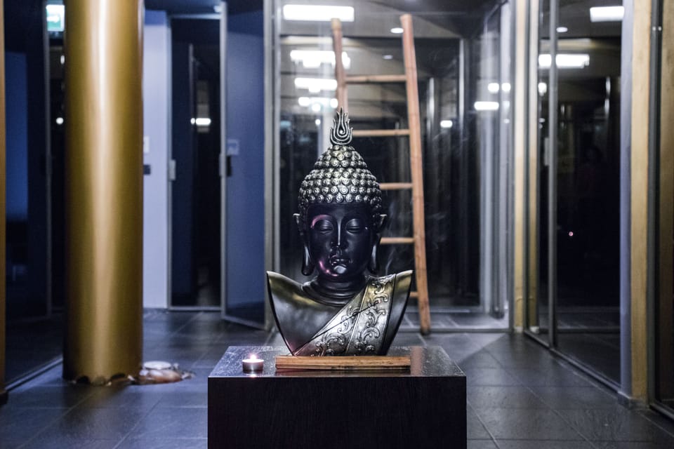 Hot tub, steam room, Turkish bath, body treatments, body wraps