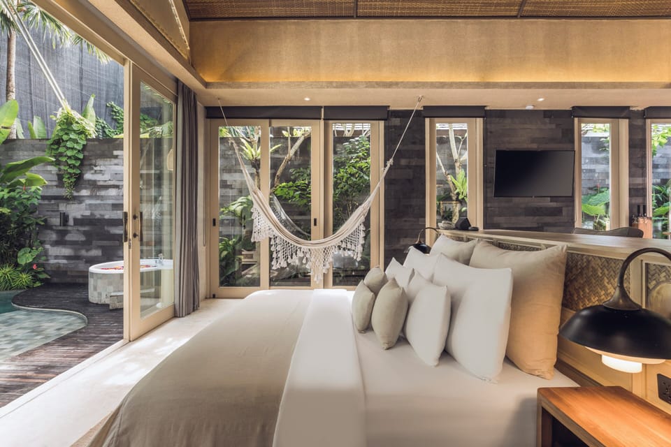 Premium bedding, minibar, in-room safe, individually furnished