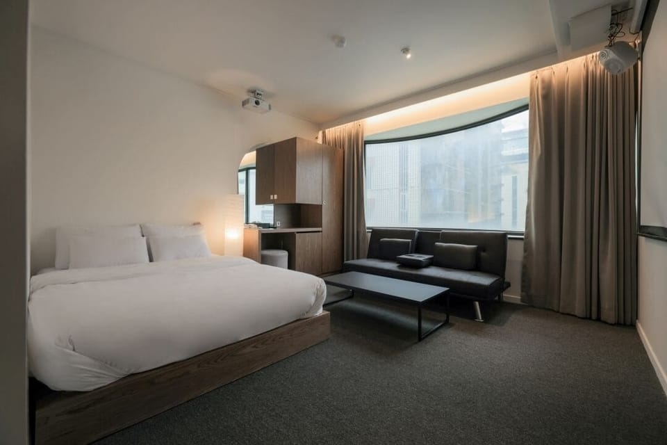 Movie | View from room