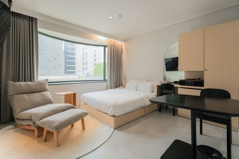 Music | Blackout drapes, soundproofing, WiFi (free), bed sheets