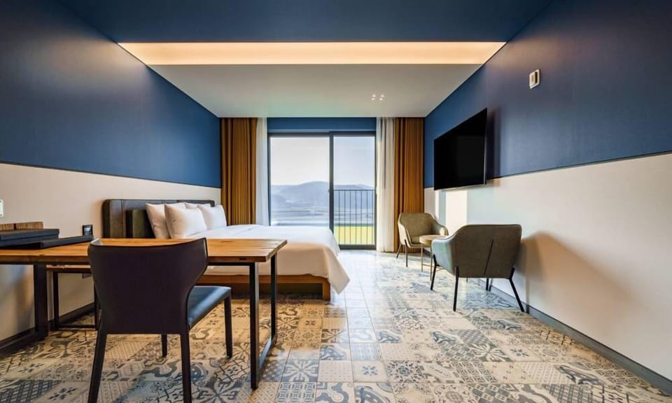 Deluxe A (Drive in) | Individually decorated, individually furnished, free WiFi, bed sheets