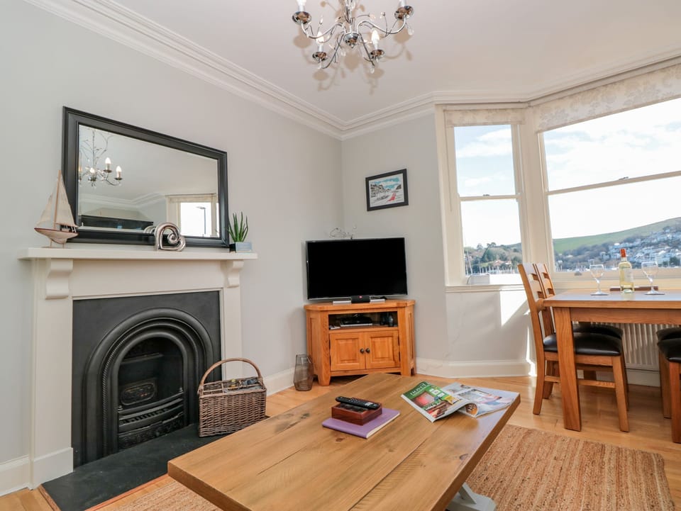 Cottage | 2 bedrooms, individually decorated, individually furnished, free WiFi