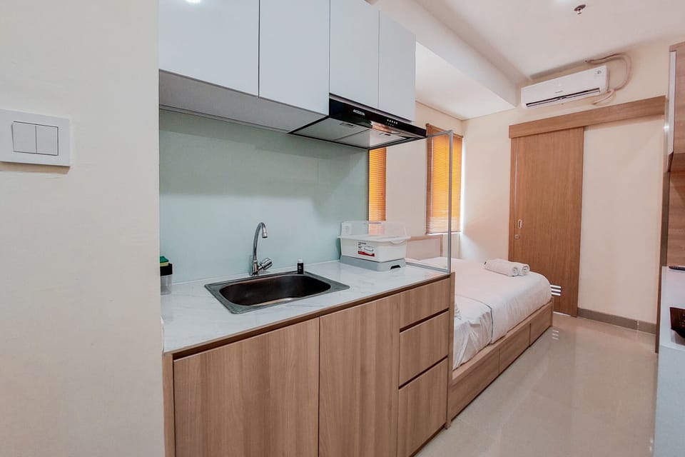 Room | Private kitchen | Fridge, stovetop, electric kettle, cookware/dishes/utensils