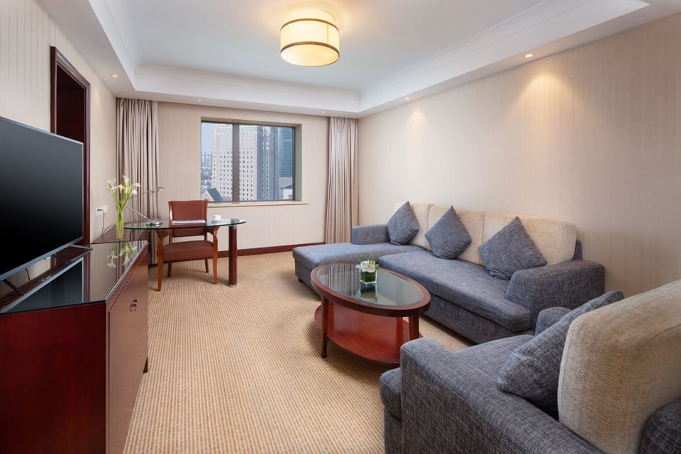 Minibar, in-room safe, desk, blackout drapes