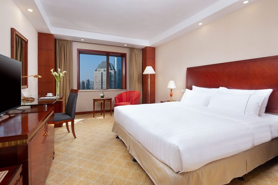 Minibar, in-room safe, desk, blackout drapes