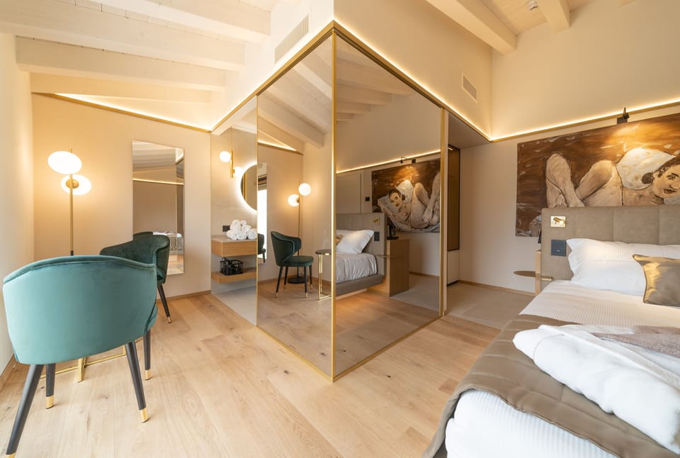Basic Studio Suite | Premium bedding, down comforters, memory foam beds, minibar