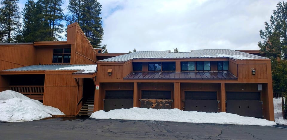 Condo, 2 Bedrooms | Exterior