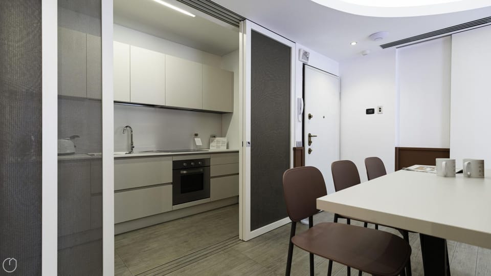 House | Iron/ironing board, WiFi