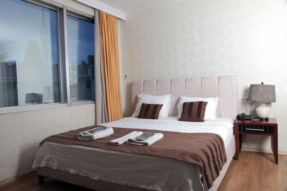 Deluxe Double Room | Premium bedding, free minibar items, desk, blackout drapes