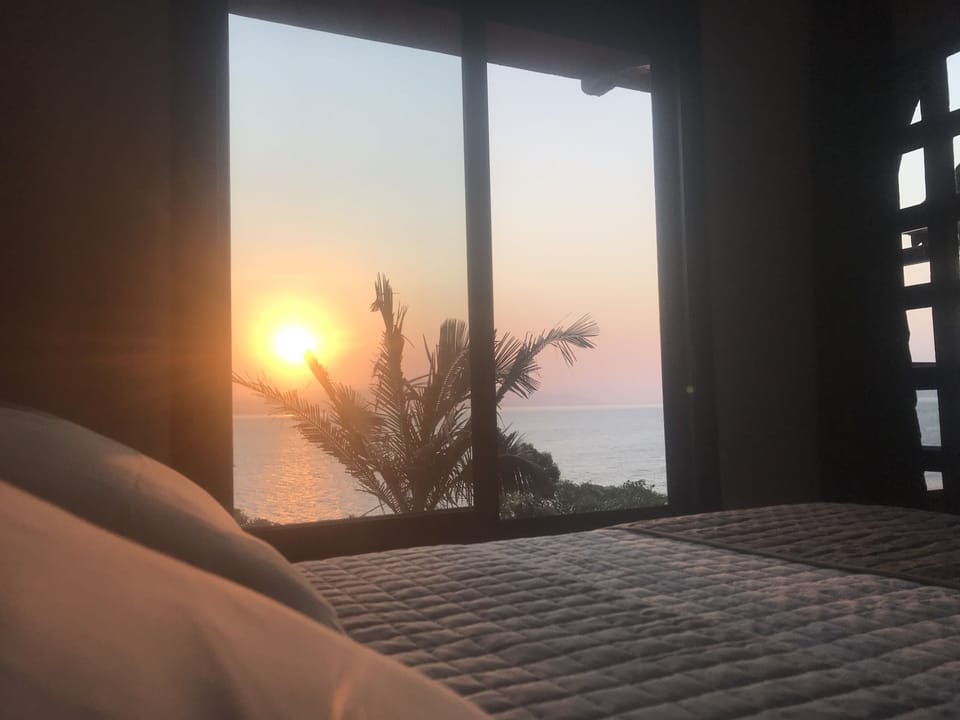 Egyptian cotton sheets, premium bedding, free WiFi, bed sheets