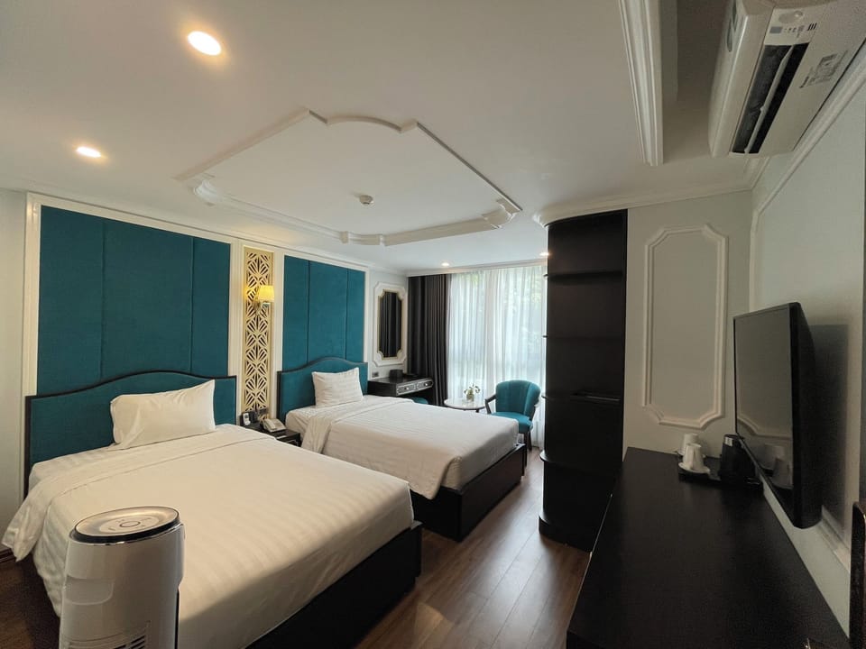 Executive Twin Room, 1 Twin Bed | Premium bedding, individually decorated, individually furnished, desk