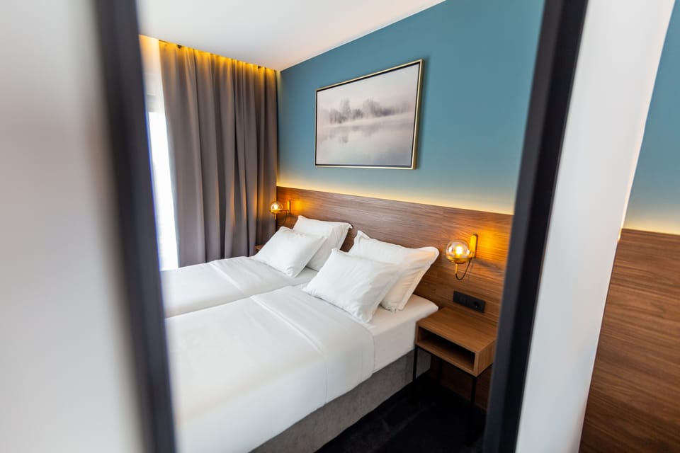 Superior Room | Hypo-allergenic bedding, minibar, desk, laptop workspace