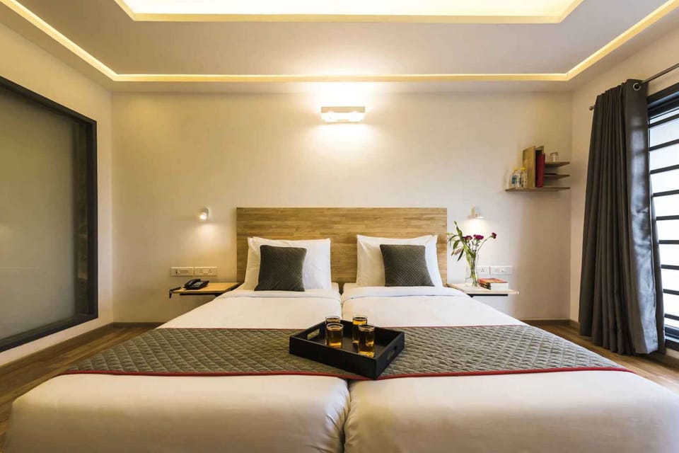 Deluxe Room | Desk, free WiFi, bed sheets