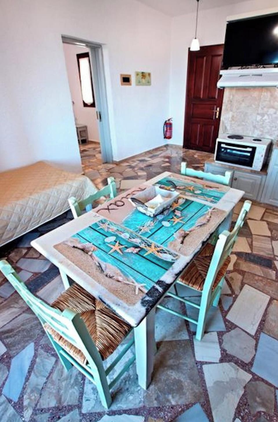 Apartment, 1 Bedroom, Smoking, Balcony | Dining