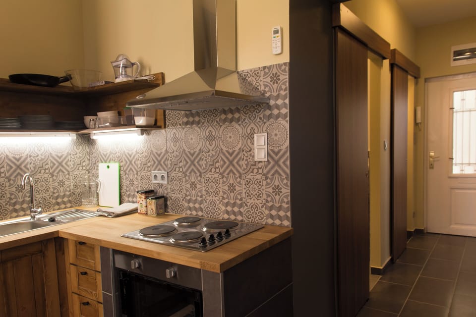 Apartment, 4 Bedrooms, City View | Interior